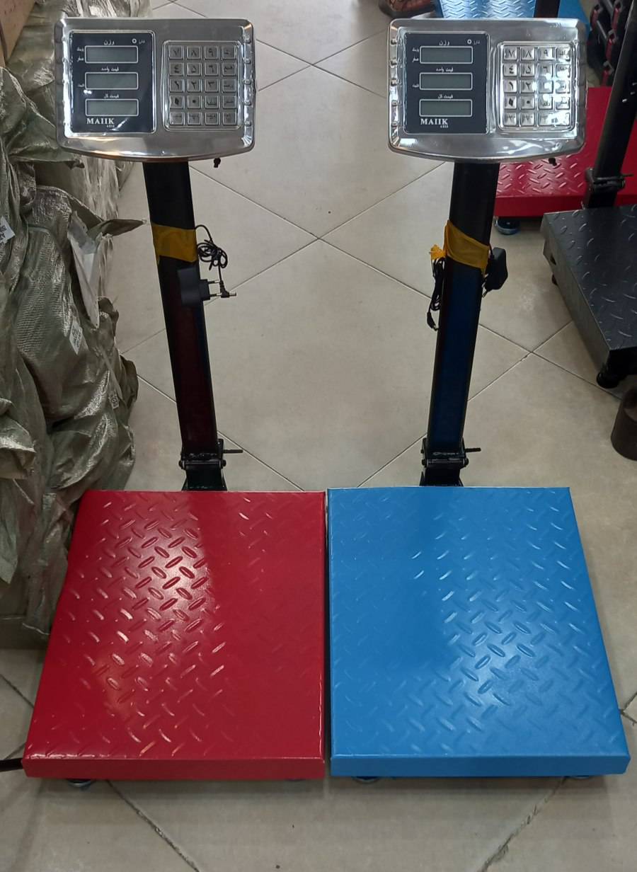ترازو ۳۰۰کیلویی علمک دار