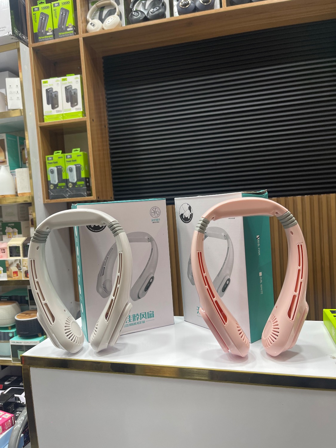 پنکه گردنی دیجیتالی مدل VANELESS HANGING NECK