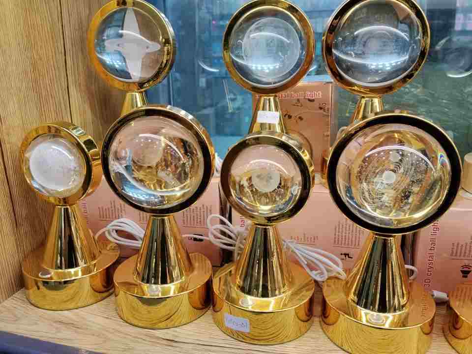 گوی پایه طلایی ایستاده سایز 8