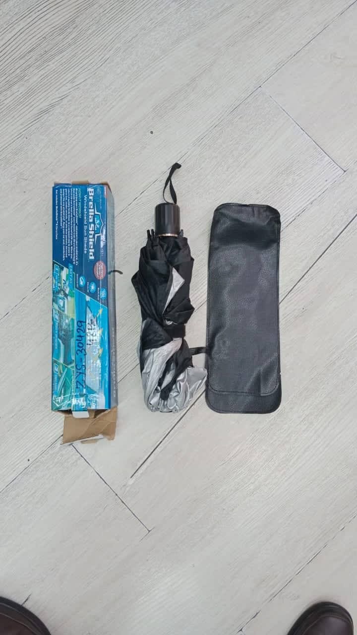چتر آفتابگیر خودرو