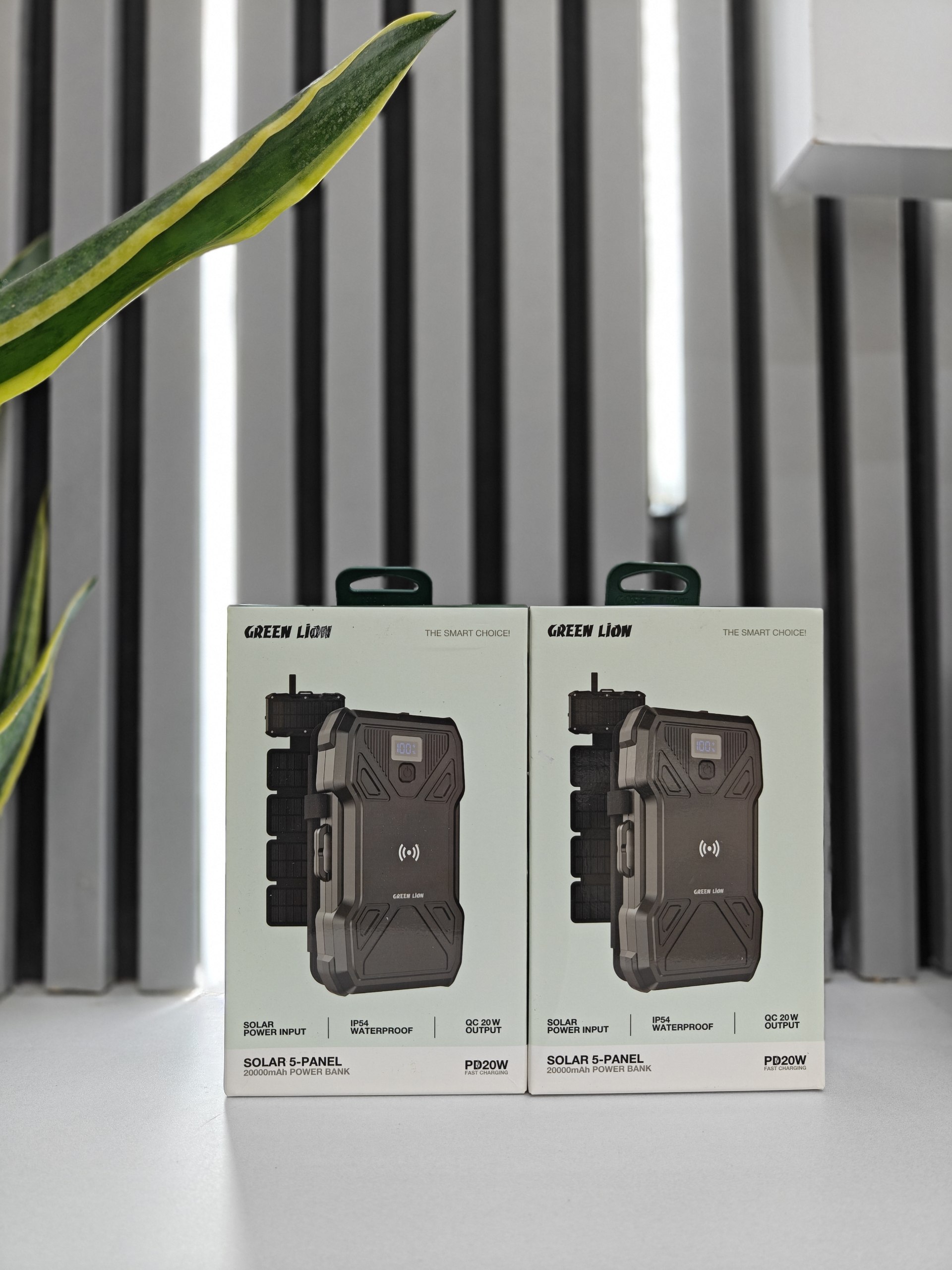 پاوربانک خورشیدی گرین لاین مدل Solar 5 Panel ظرفیت 20000mAh توان 20W