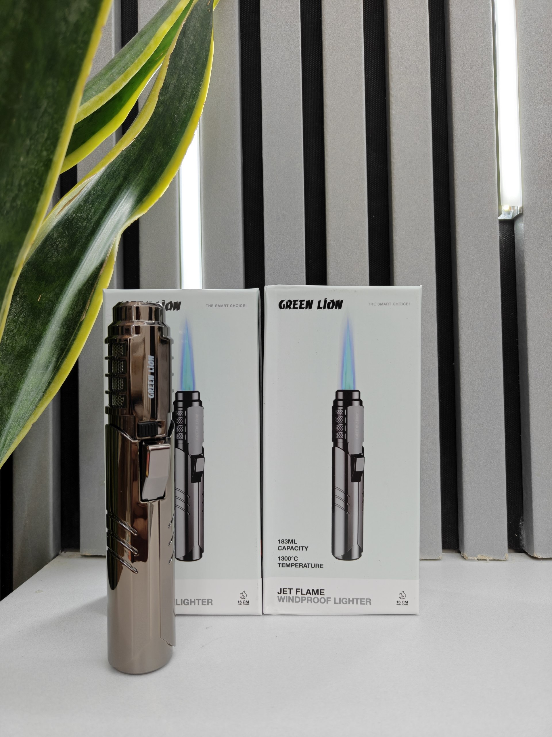 فندک اتمی گرین لاین مدل Jet Lighter X با شعله جت و چراغ قوه
