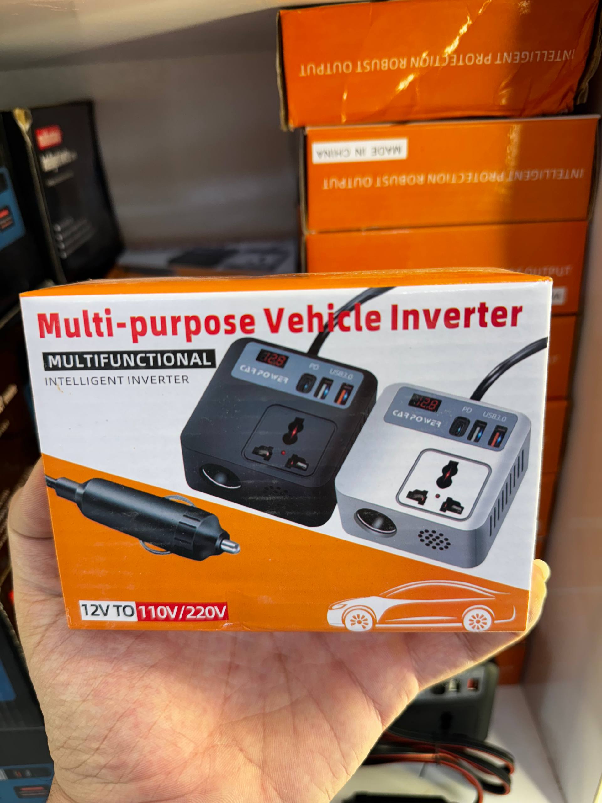 اینورتر چند منظوره برق خودرو فندکی 110v و 220V